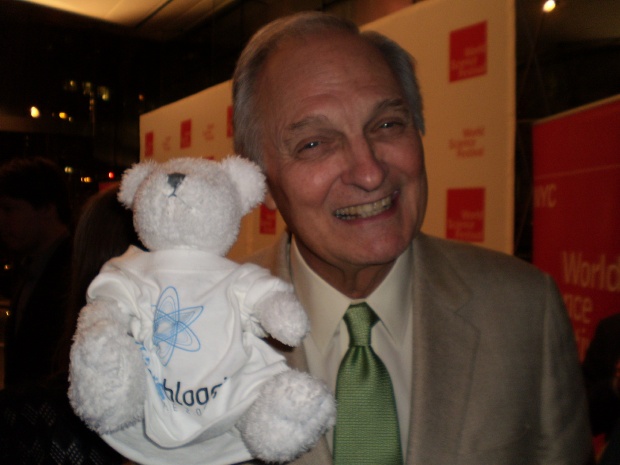 Alan Alda with Bloggy the Science 2.0 mascot at the World Science Festival