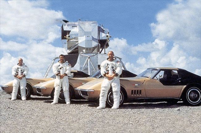 In The '60s, GM Gave Astronauts Corvettes For $1 a Year - Now One 'Astrovette' Is In The Historic Register