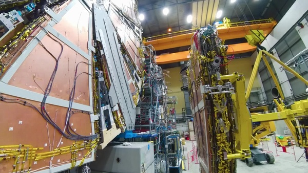 After 3 Years Of Maintenance, The Large Hadron Collider Is Getting Back Into Collision Shape