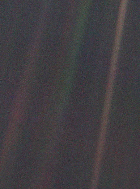 earth from voyager pale blue dot