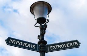Extroverts: What The Scientific Literature Says Abouts Their Four Key Advantages