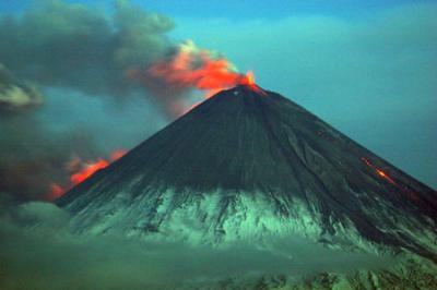 Klyuchevskoy volcano on May 31, 2007. Photo by Yu Demyanchuk