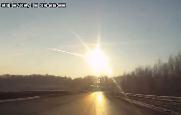 Meteor Spectacularly Enters Earth's Atmosphere Above Russia